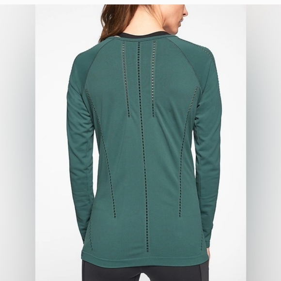 Athleta Foothills Seamless Long Sleeve Tee Small - Picture 5 of 5